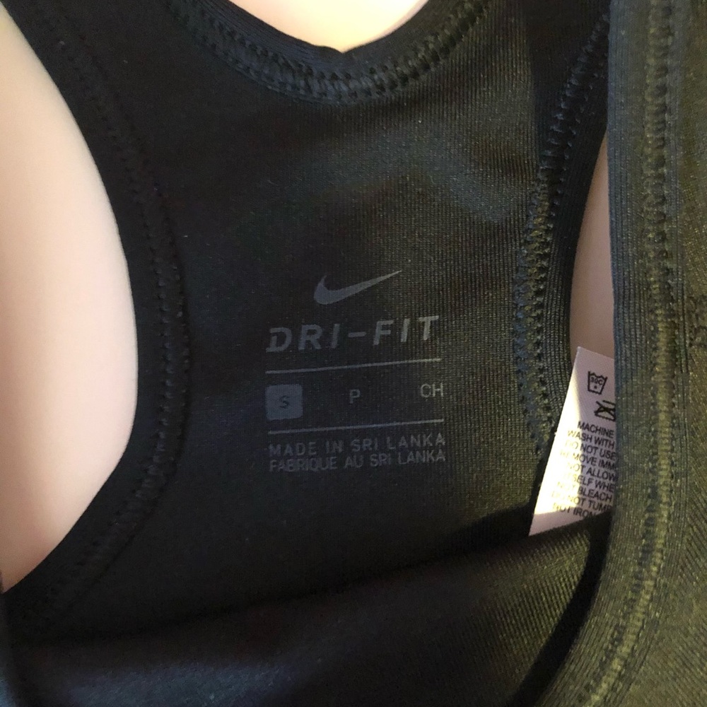 Black nike sports bra - Picture 3 of 3